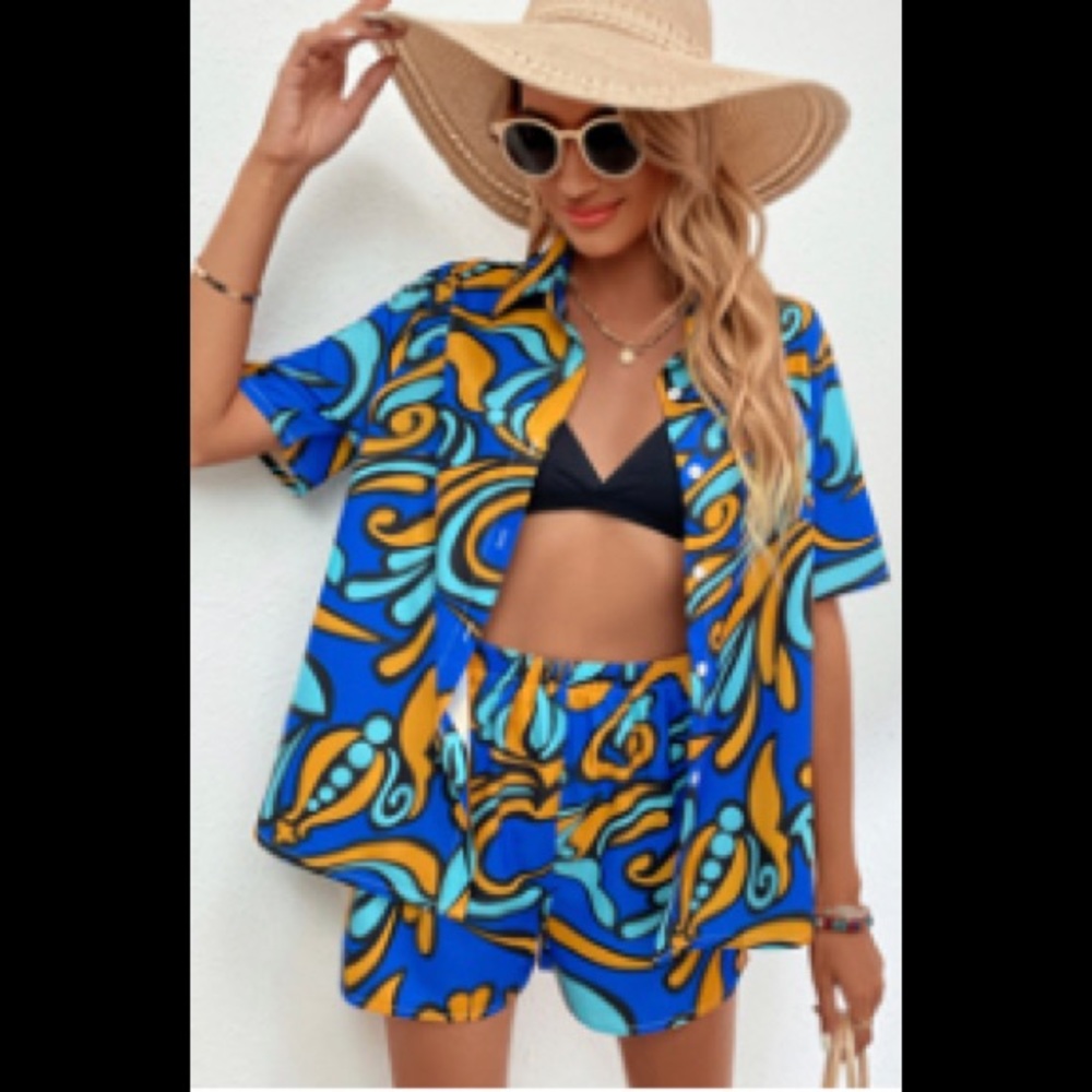 Two multicolor short set